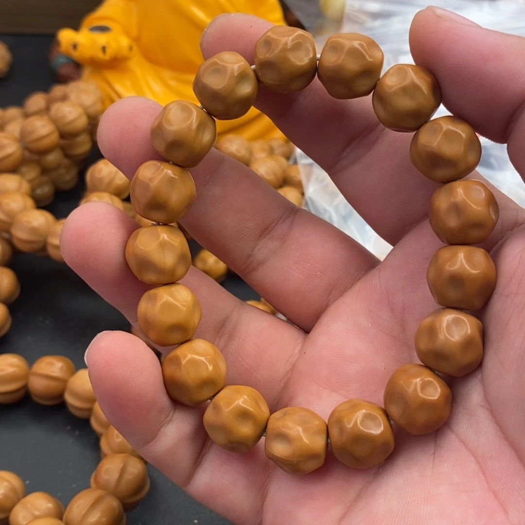 猴头核桃手串潇**兮奶酪