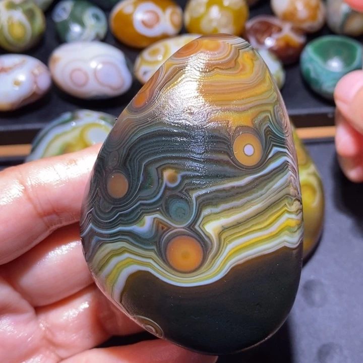 未镶嵌玛瑙/玉髓珠宝半成品79