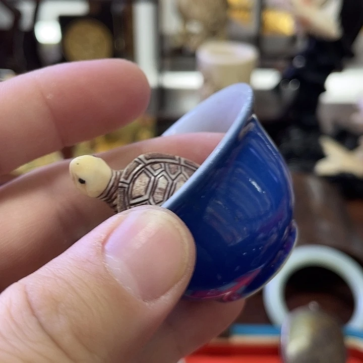 匪**思精致雕刻工艺精湛