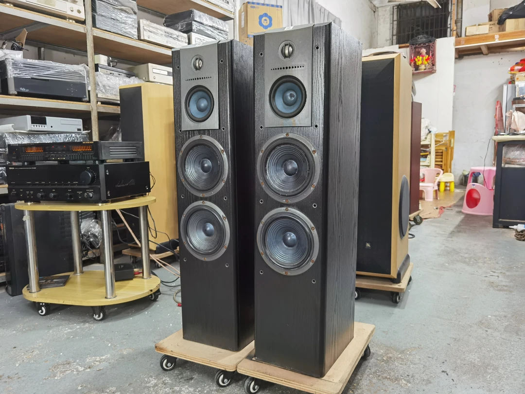 8新 JBL 八成新双6.5寸HiFi落地音箱正常使用运费自理