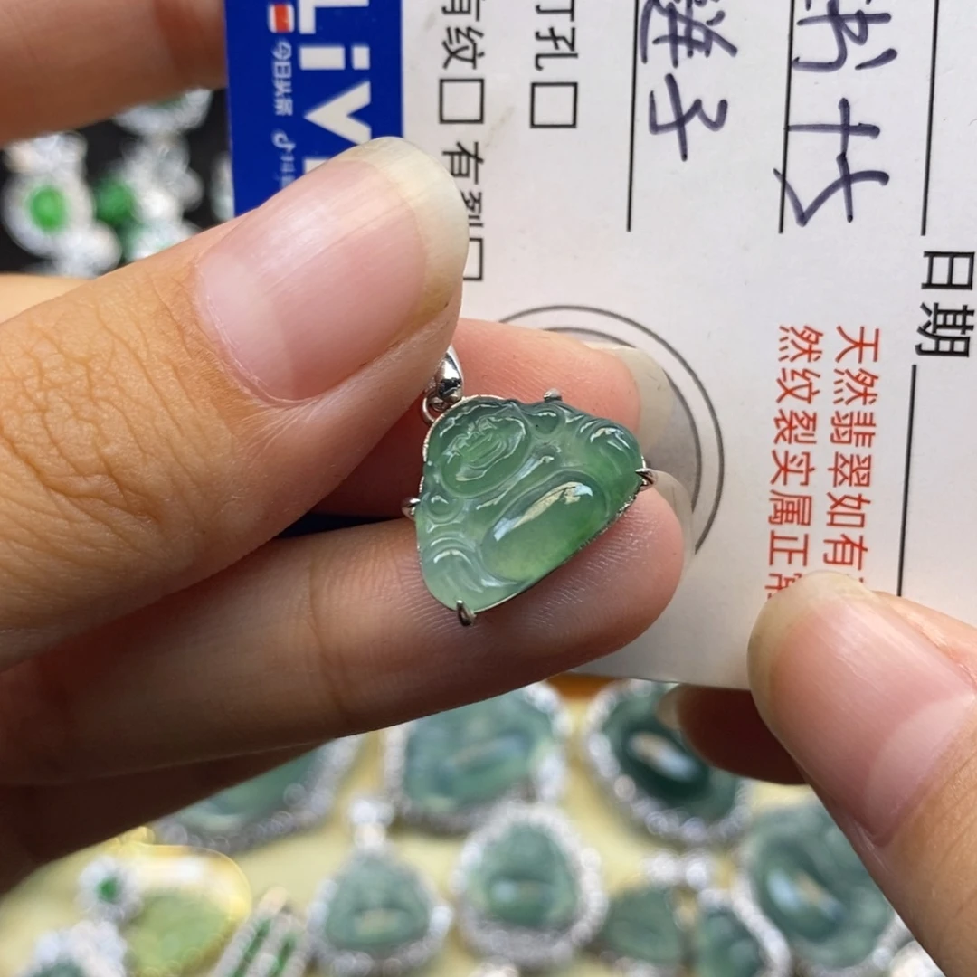 翡翠未镶嵌颈饰天然
