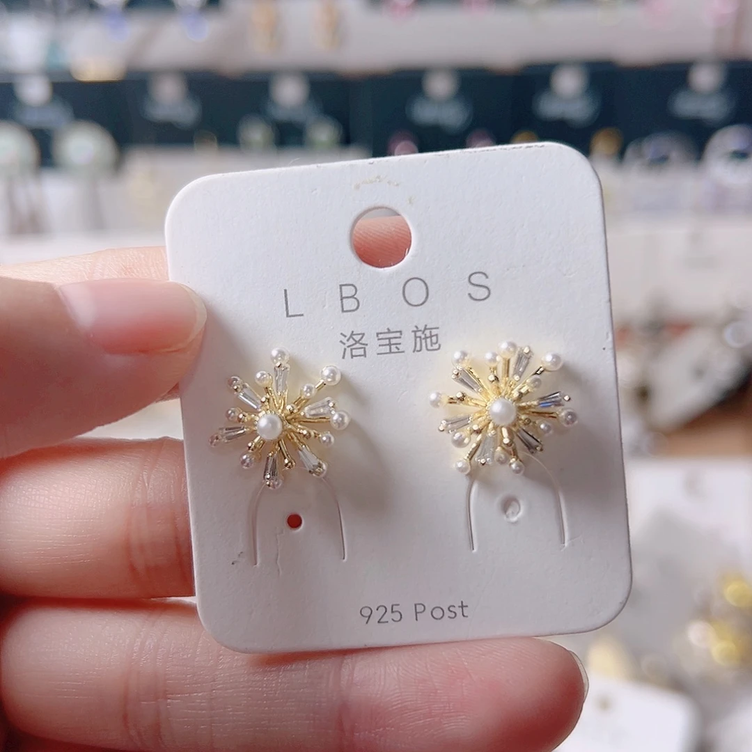 锆石纯铜合金耳环的