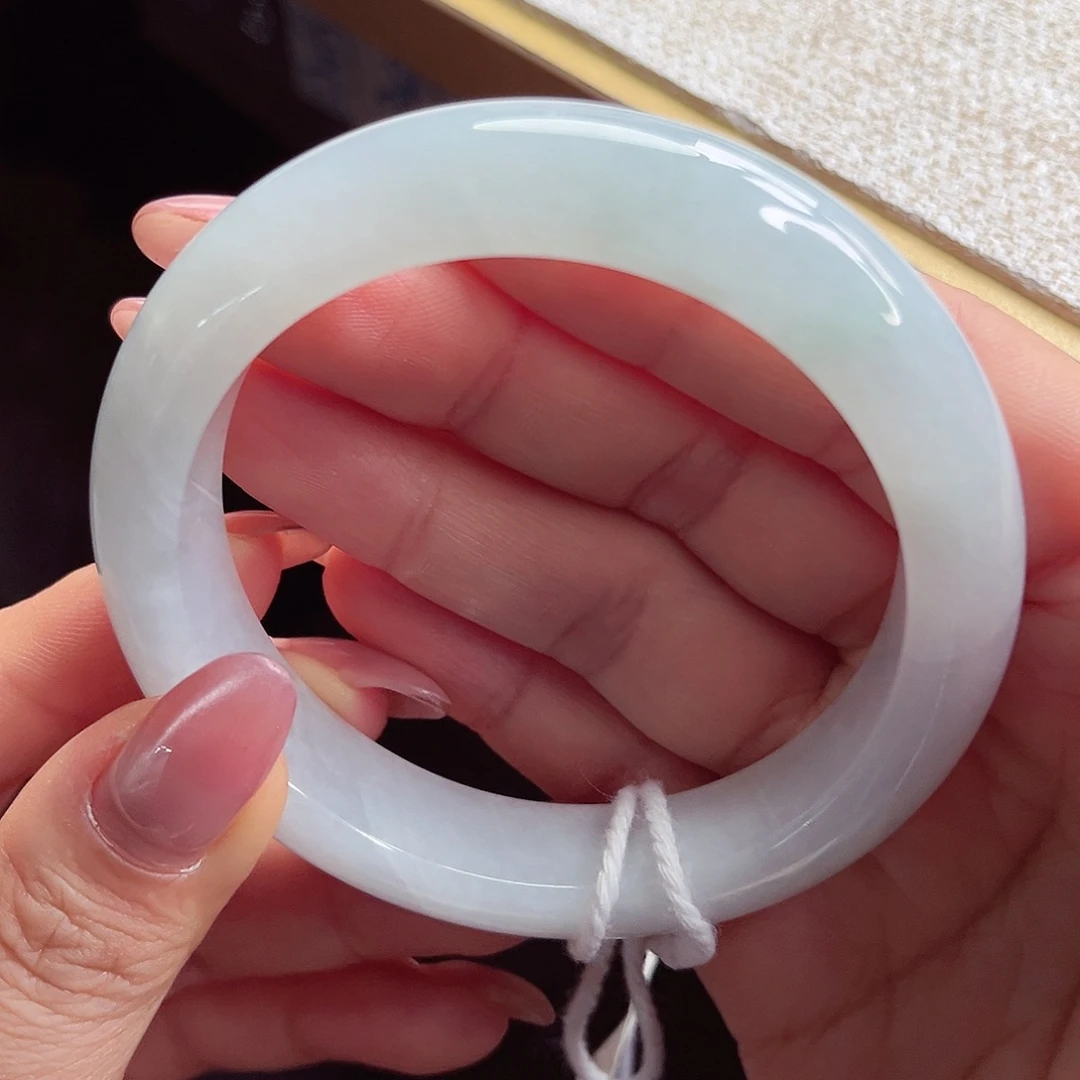 翡翠未镶嵌手镯手镯