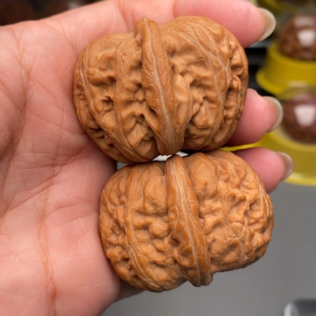 木质类文玩核桃平谷元宝