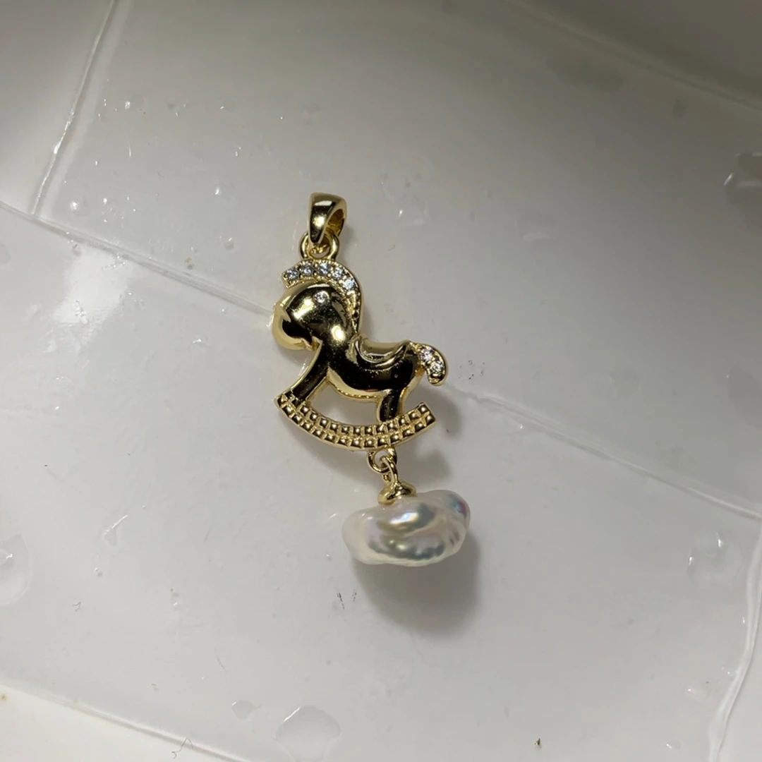 颈饰银S925镶嵌淡水珍珠