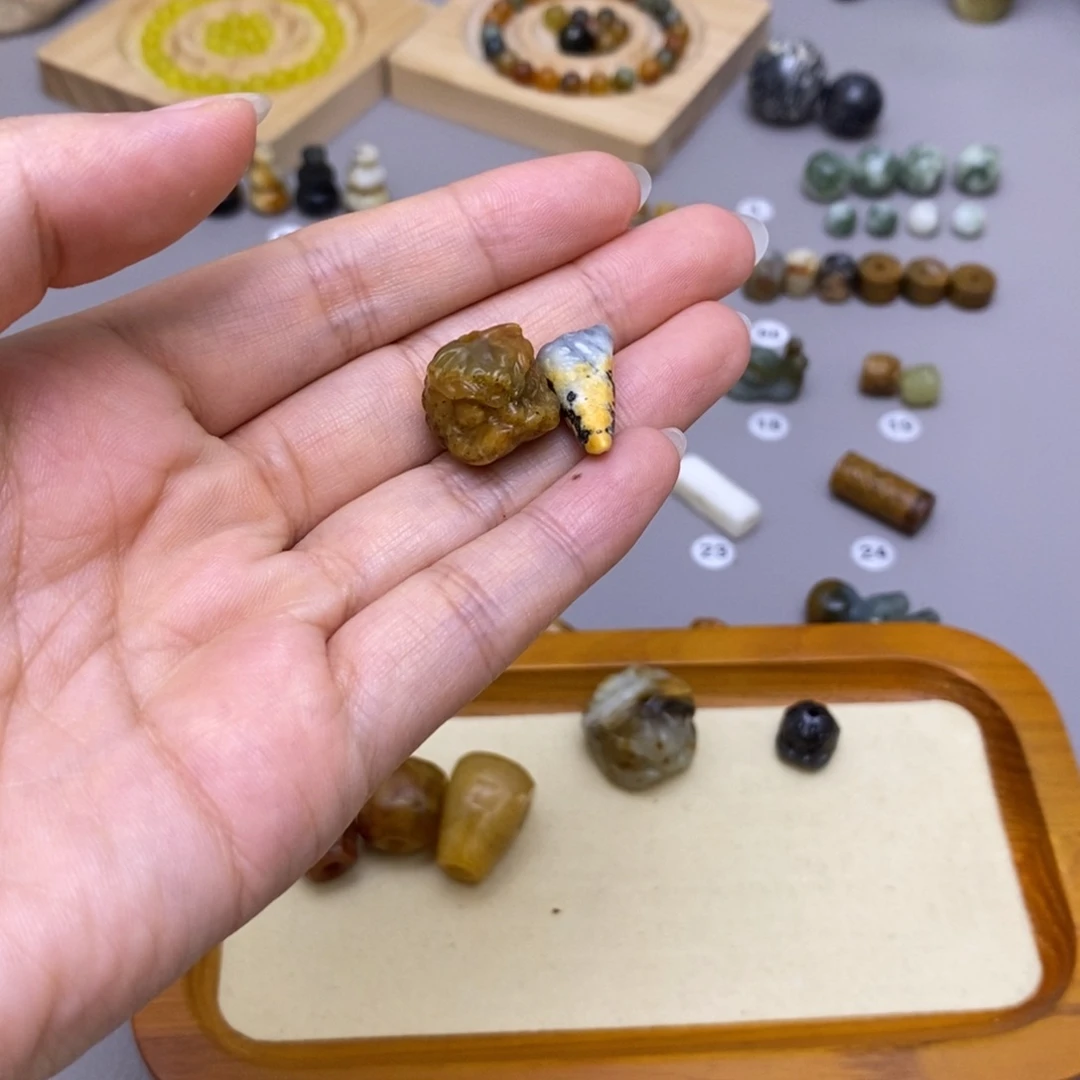 风***光未镶嵌蛇纹石玉配饰