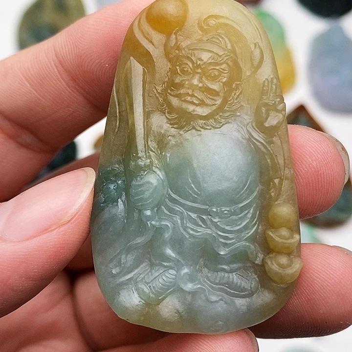 定制翡翠未镶嵌钟馗（冰种黄加绿）
