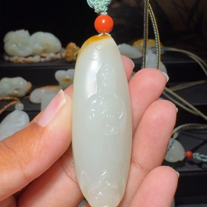 盘***组和田玉未镶嵌颈饰