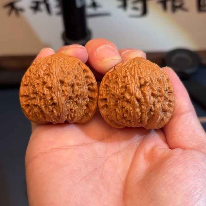 核桃37绣球文玩核桃
