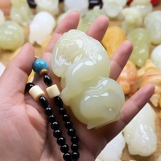 王***之玉天然玉石手把件