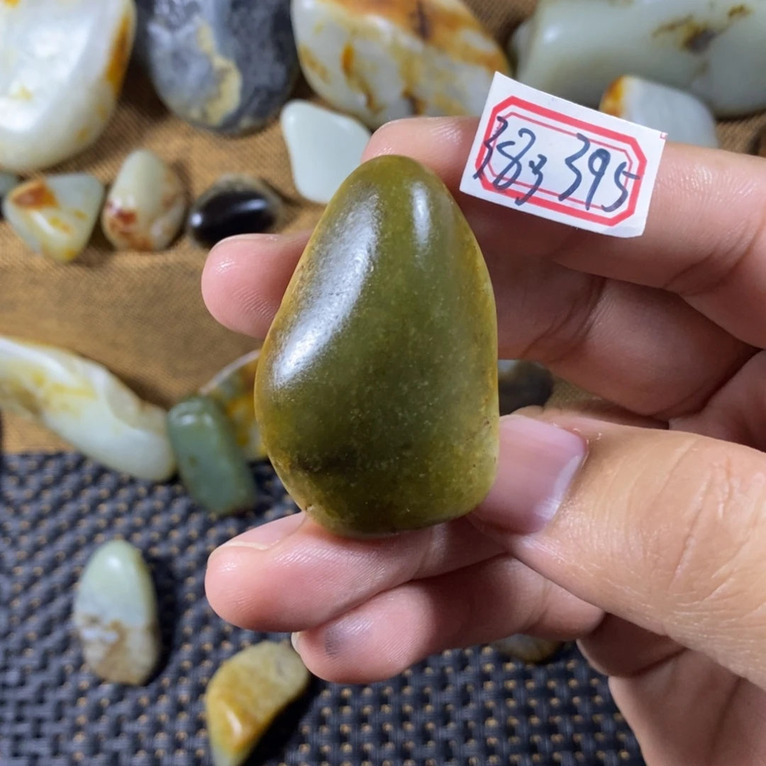 和田玉（糖玉）未镶嵌挂件