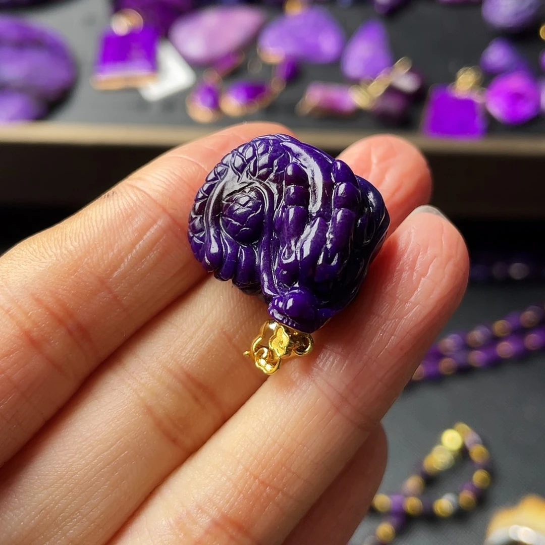 苏纪石（舒俱来）吊坠22K金镶嵌向***多