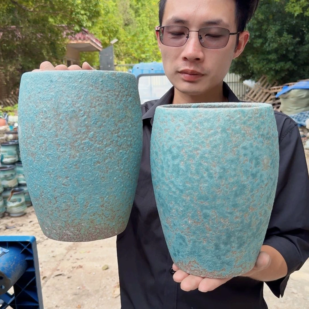 紫砂花盆口16高24.5（两个天青蛋壳泡泡