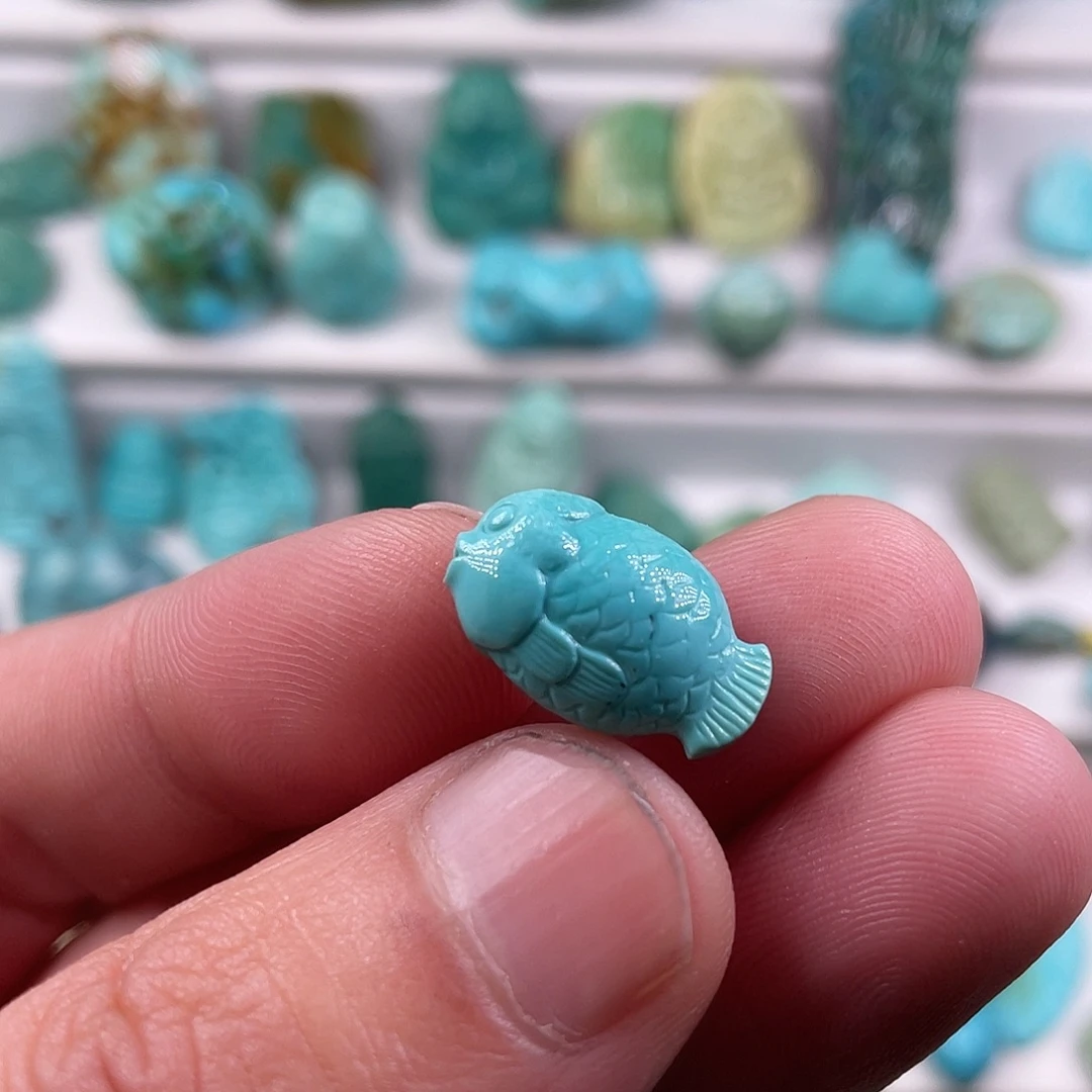 S***n绿松石未镶嵌颈饰