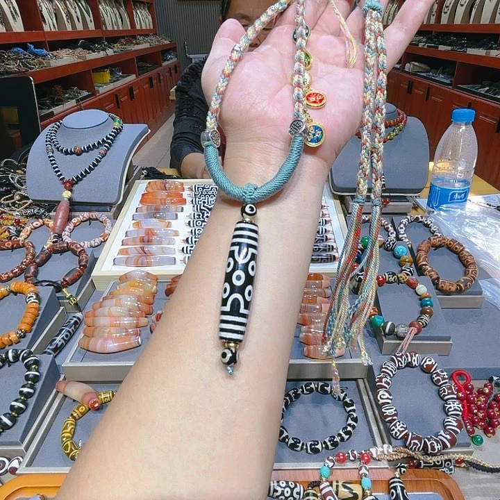 未镶嵌玛瑙/玉髓珠宝奇石