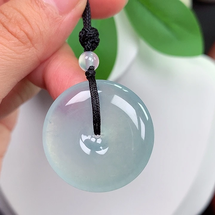 颈饰未镶嵌翡翠平安扣 28.1x5.8mm