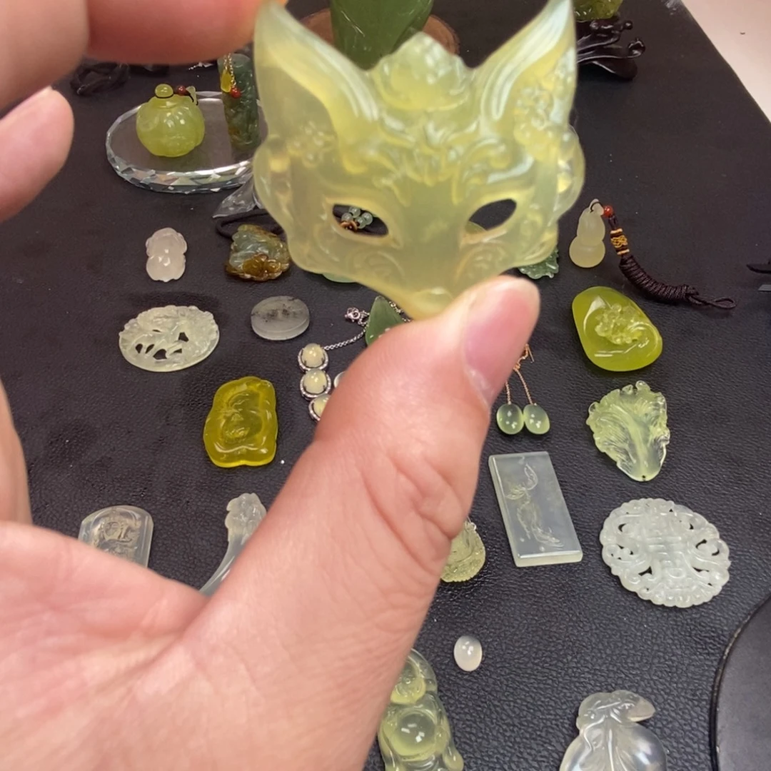蛇纹石玉合金颈饰