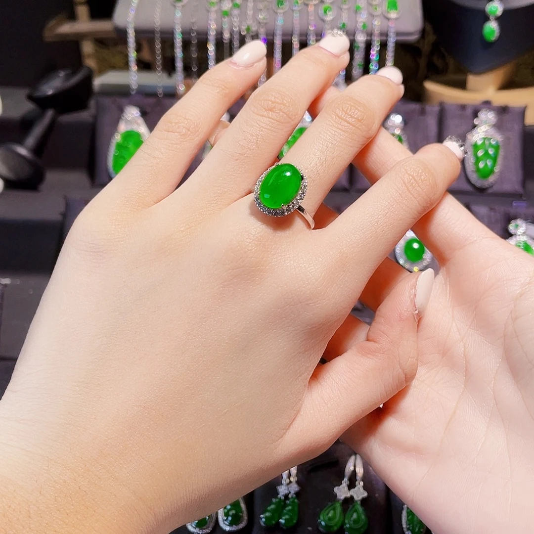 R***O翡翠银S925镶嵌戒指蛋面