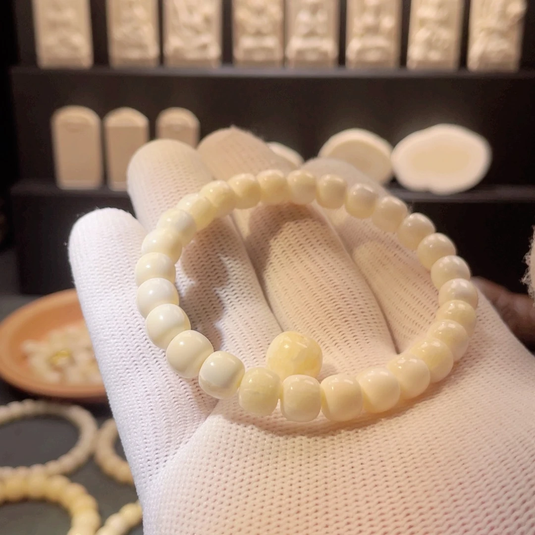 大叶紫檀（黑酸枝木类）我***农