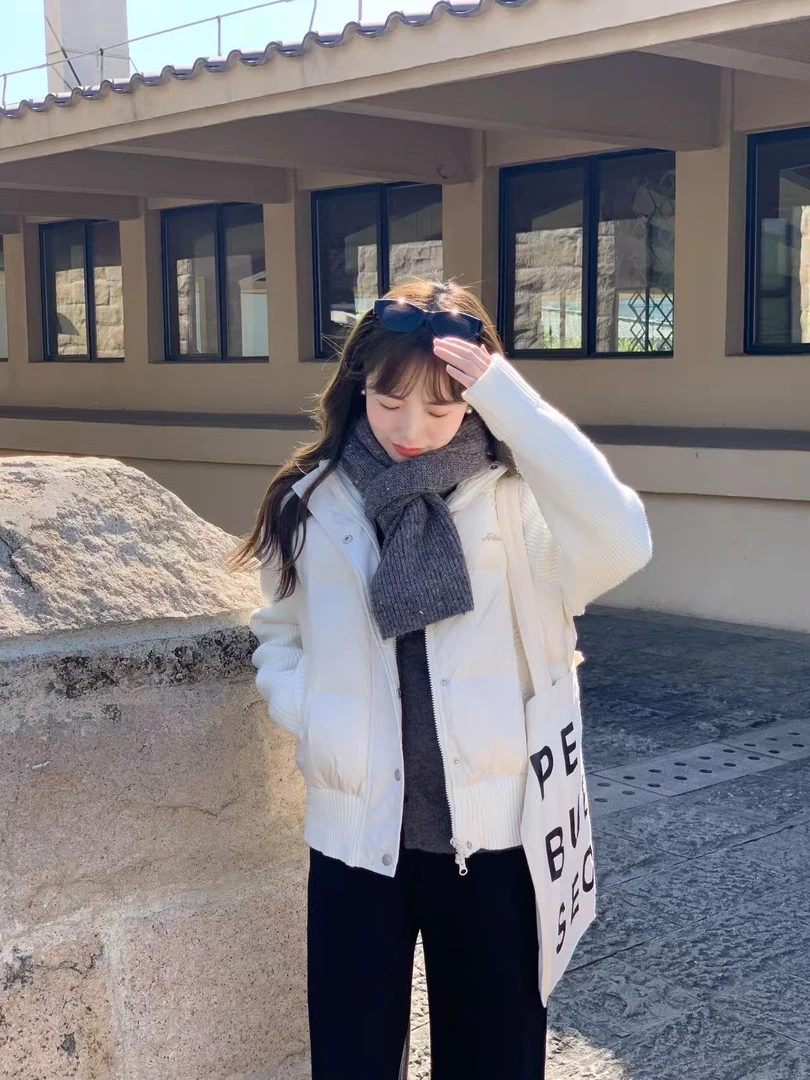 2025秋冬新款韩系白色针织拼接面包服小个子显瘦外套针织衫直筒裤