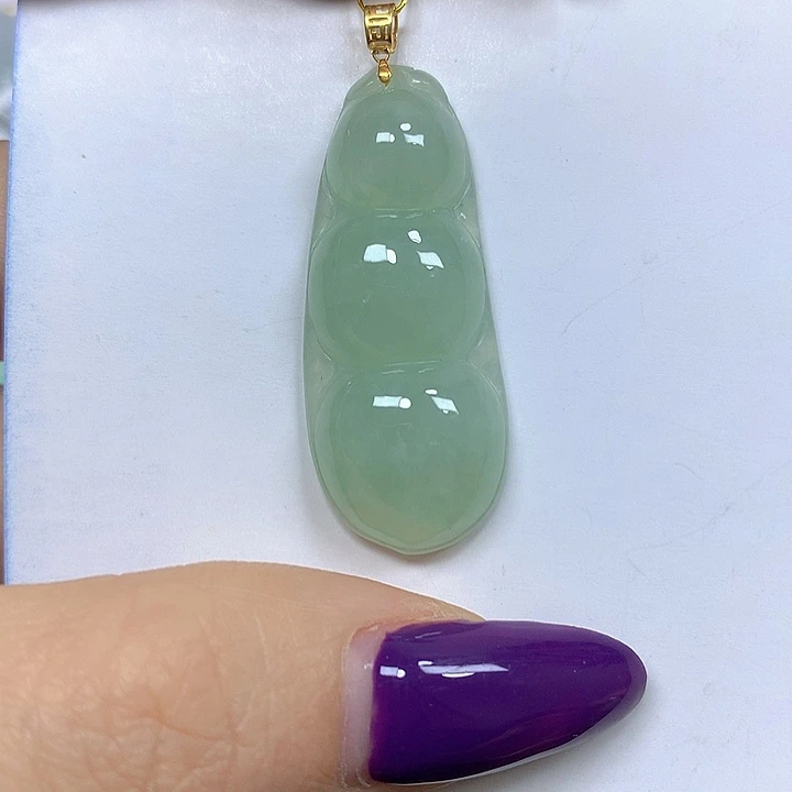 翡翠18K金镶嵌颈饰挂件