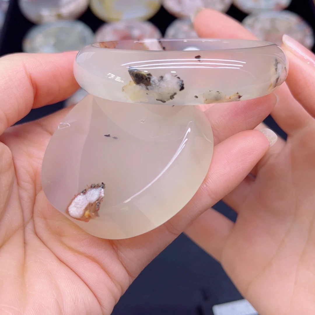 玛瑙/玉髓未镶嵌手镯56