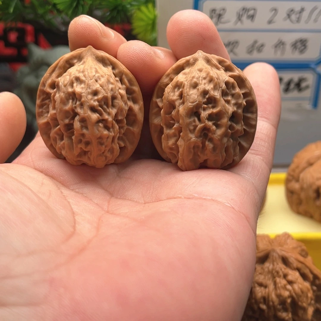 文玩核桃吊坠32磐石