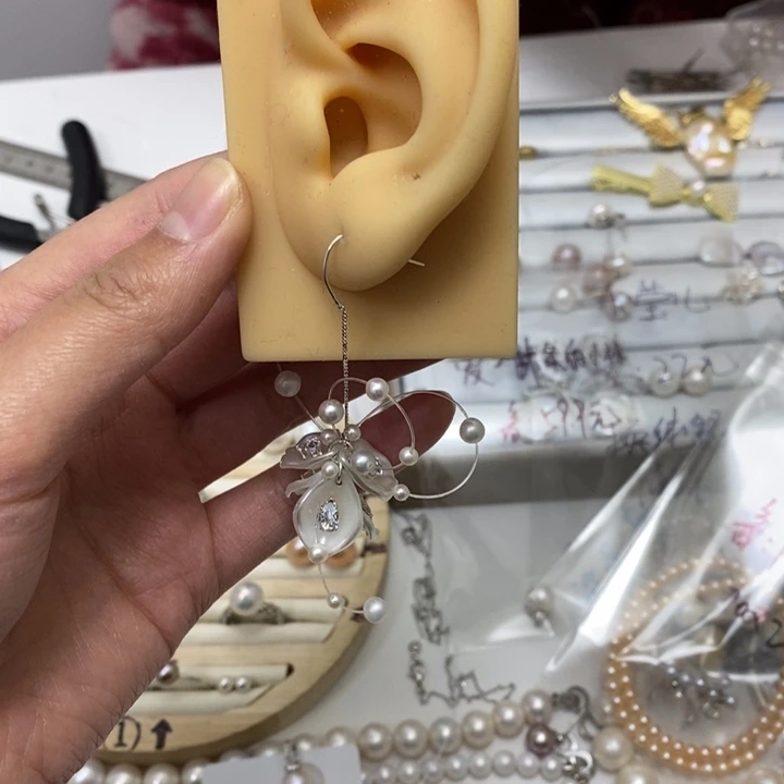 淡水珍珠合金设计款耳钩