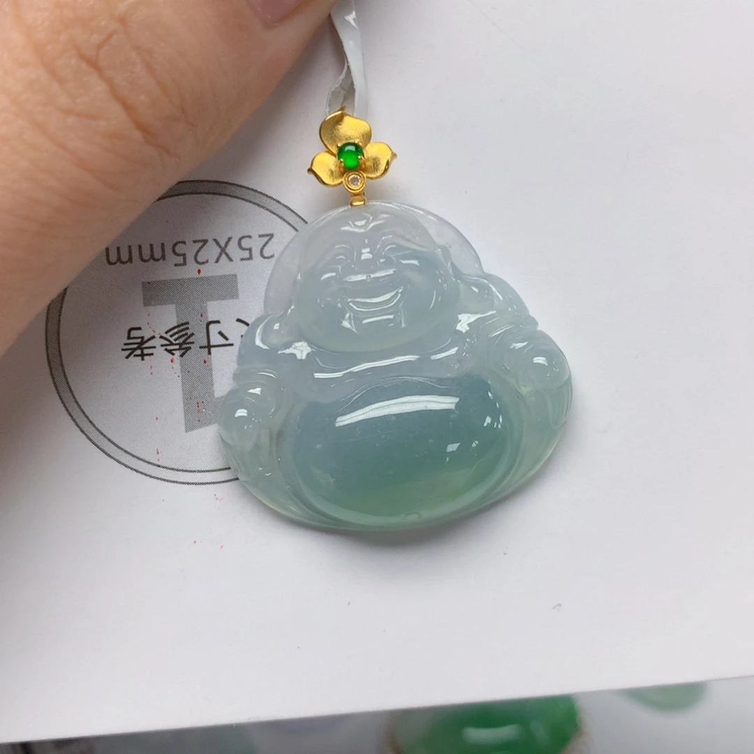 颈饰18K金镶嵌翡翠