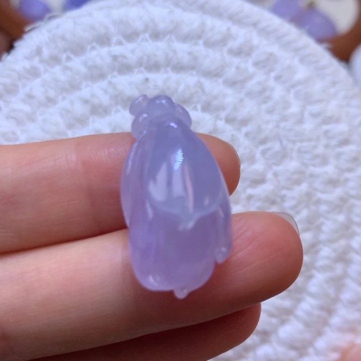 翡翠未镶嵌颈饰冰春意玉兰花