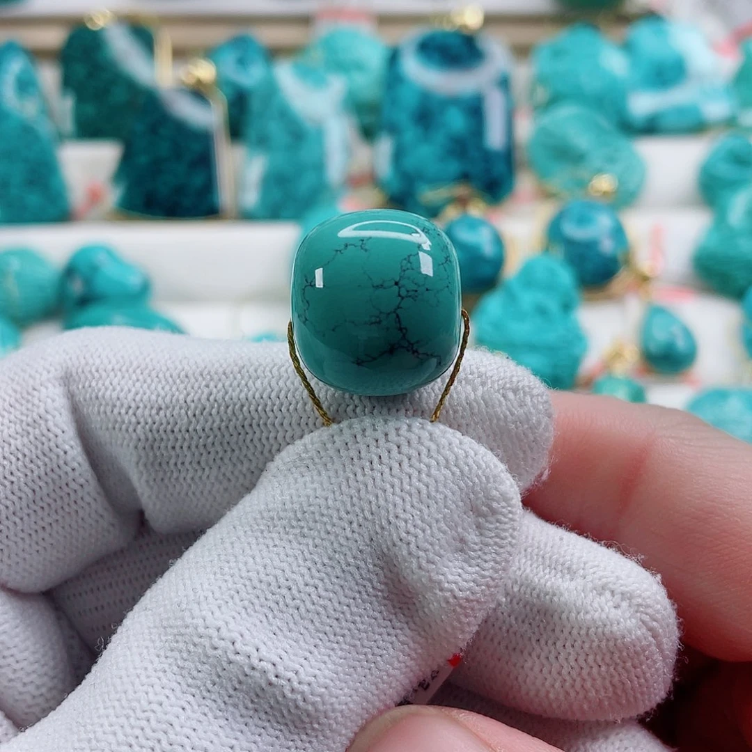 绿松石未镶嵌颈饰直径17