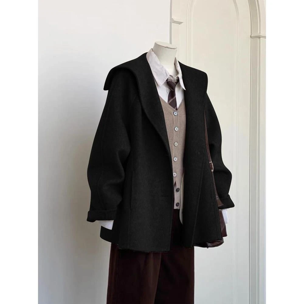 胖mm特大码300斤减龄短款毛呢外套女秋冬宽松显瘦赫本风呢子大衣