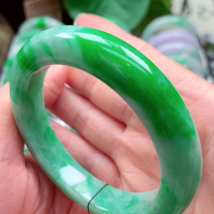 翡翠未镶嵌手镯天然翡翠手镯