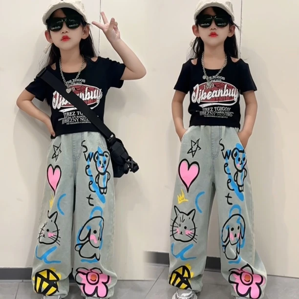 女童夏季洋气儿童时髦炸街短袖卡通涂鸦牛仔裤两件套