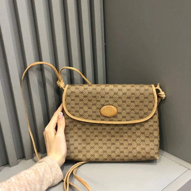 95新 GUCCI/古驰 兔兔奢 G专属/古驰斜挎包/240524073