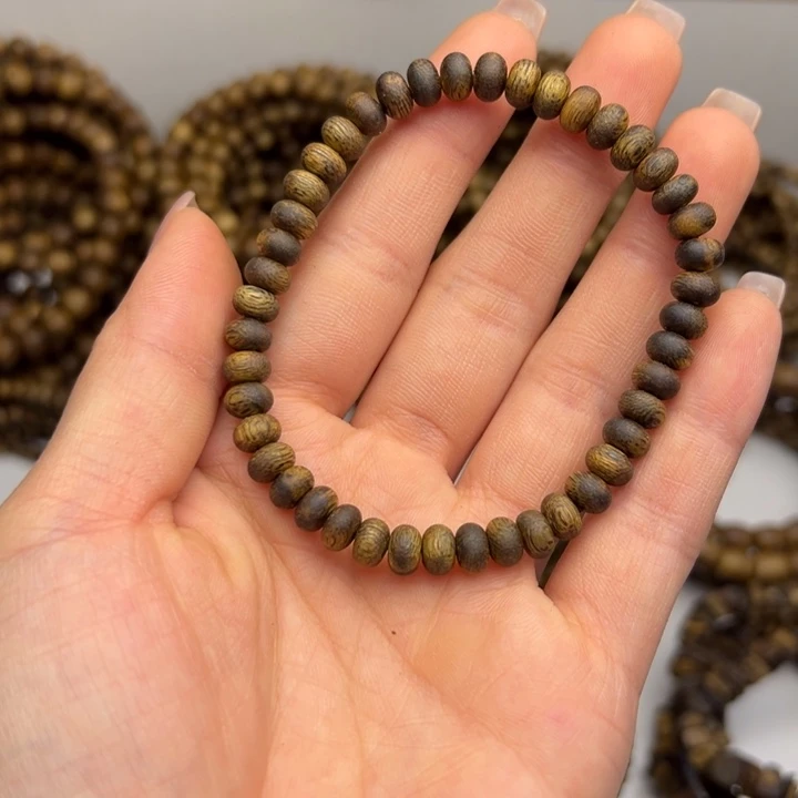 沉香碎屑沉香种植奇楠沉水浮 算盘珠卡07，4克