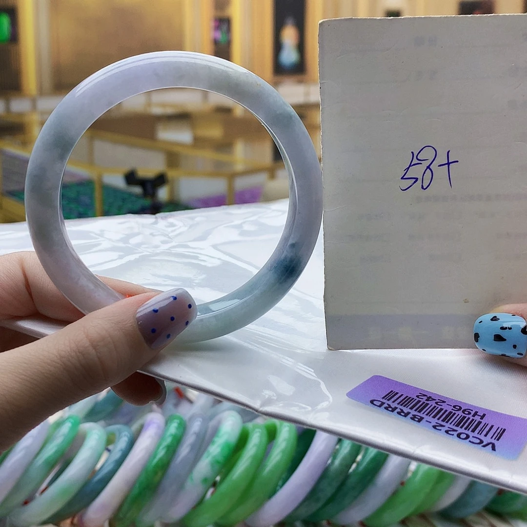 翡翠未镶嵌手镯hhh