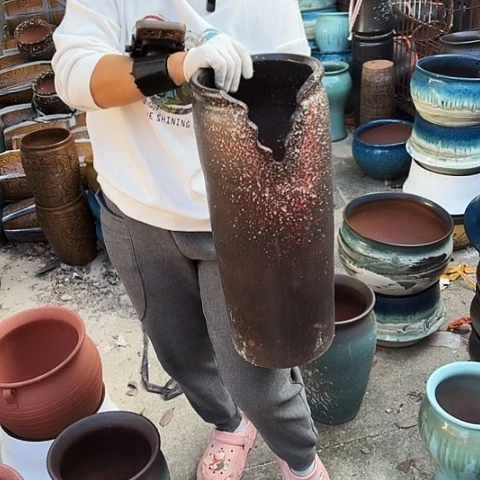 口20高51瑕疵一个盆子。