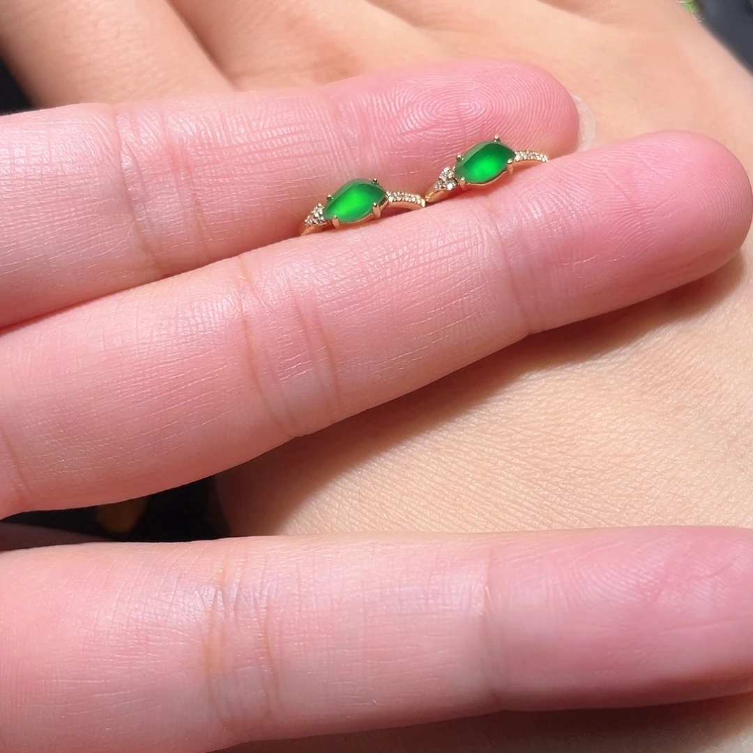 翡翠18K金镶嵌耳饰小*妈南非钻