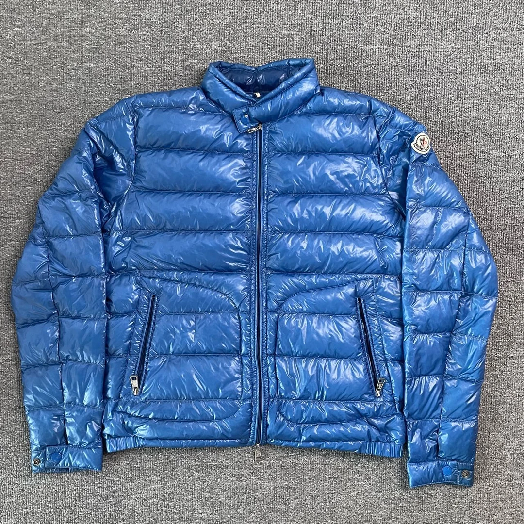 95新 MONCLER 蓝色侧logo薄款羽绒服 1码
