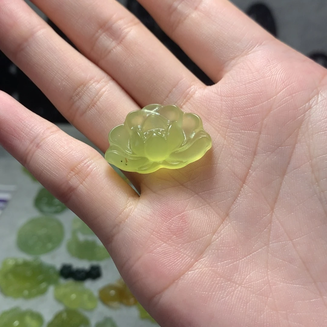 合金蛇纹石玉颈饰