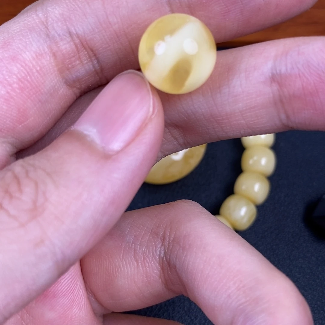 琥珀未镶嵌珠宝奇石6