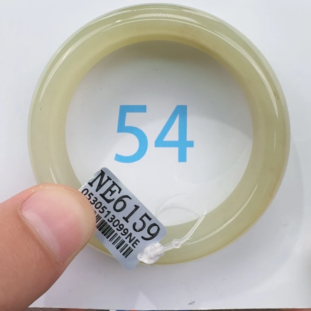 慢****和田玉未镶嵌手镯