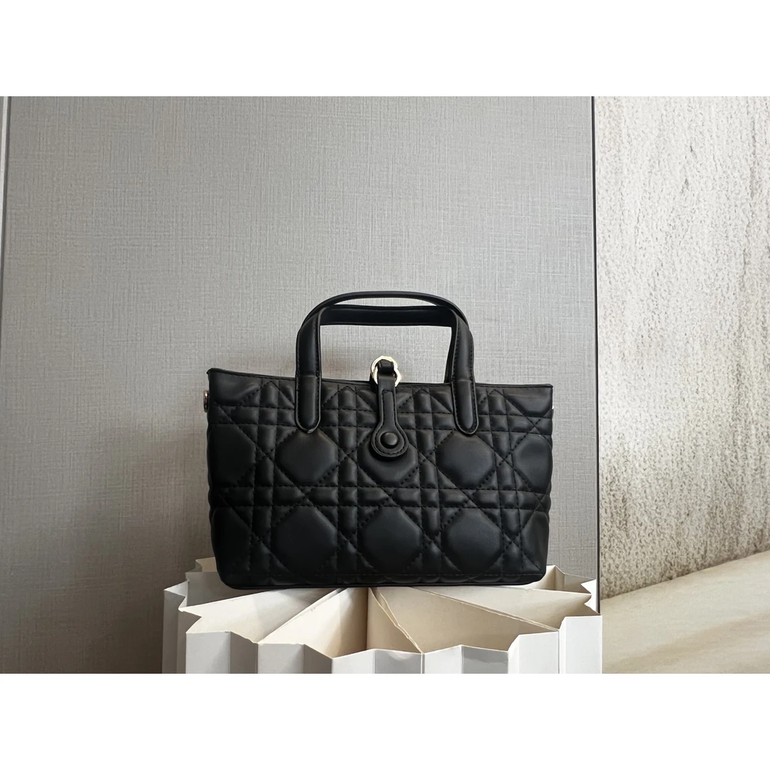 TOLEX2025新款手工时尚百搭女包小土黑色