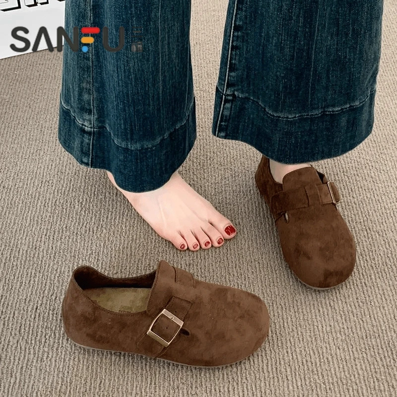 三福鞋女鞋子2025新款春秋软底全包驼色复古单鞋一脚蹬孕妇豆豆鞋