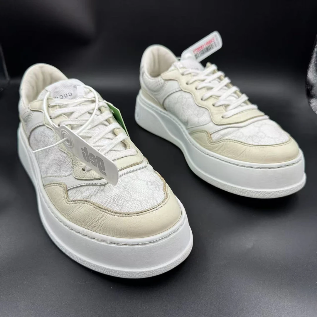 95新 GUCCI/古驰 【AO特惠】41欧码 男士白色暗纹饼干鞋ao727