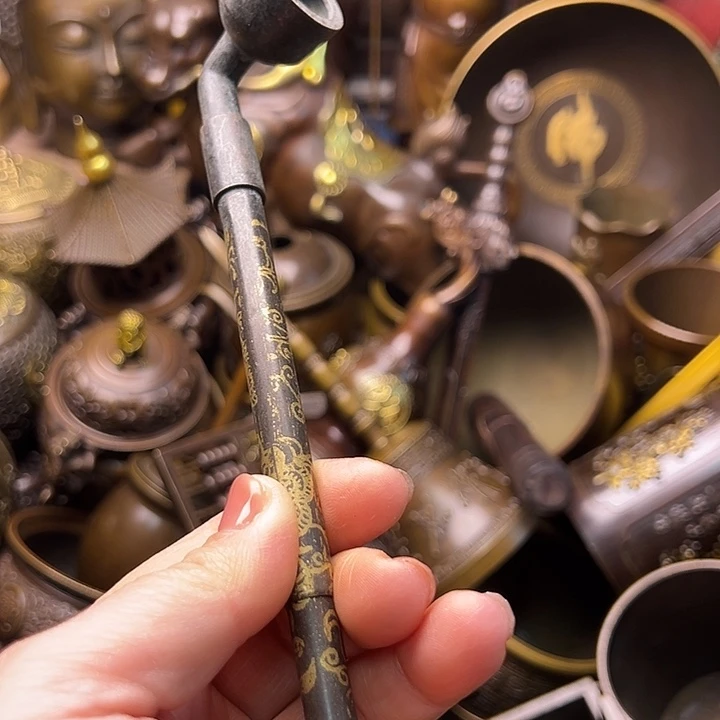 铜22345566778888777