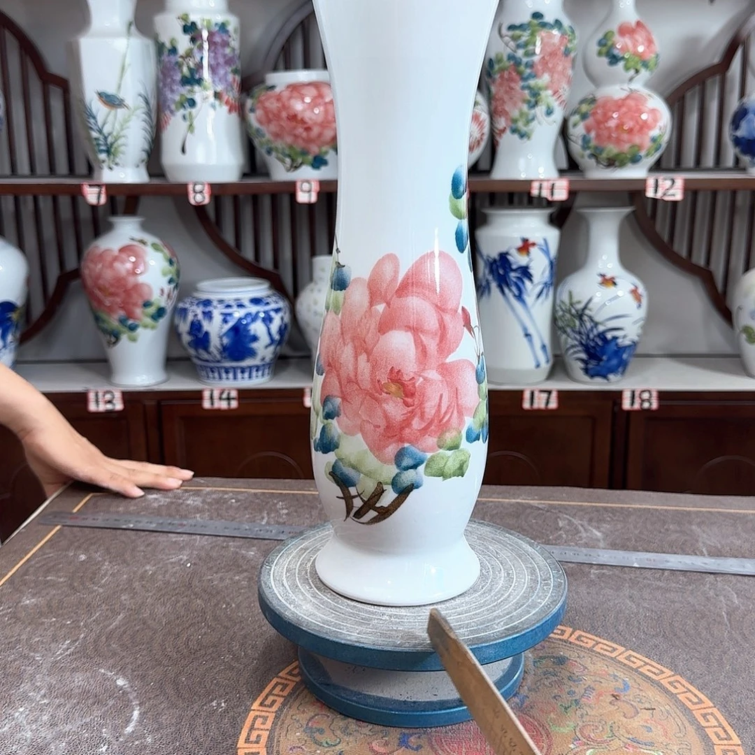 摆件景德镇陶瓷蛮红牡