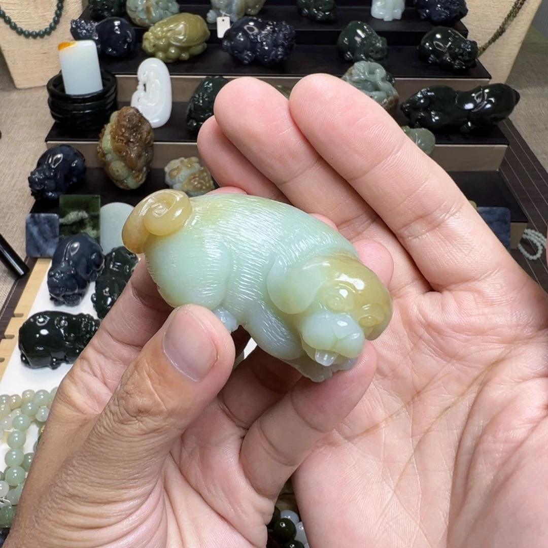 冷***风未镶嵌和田玉把件