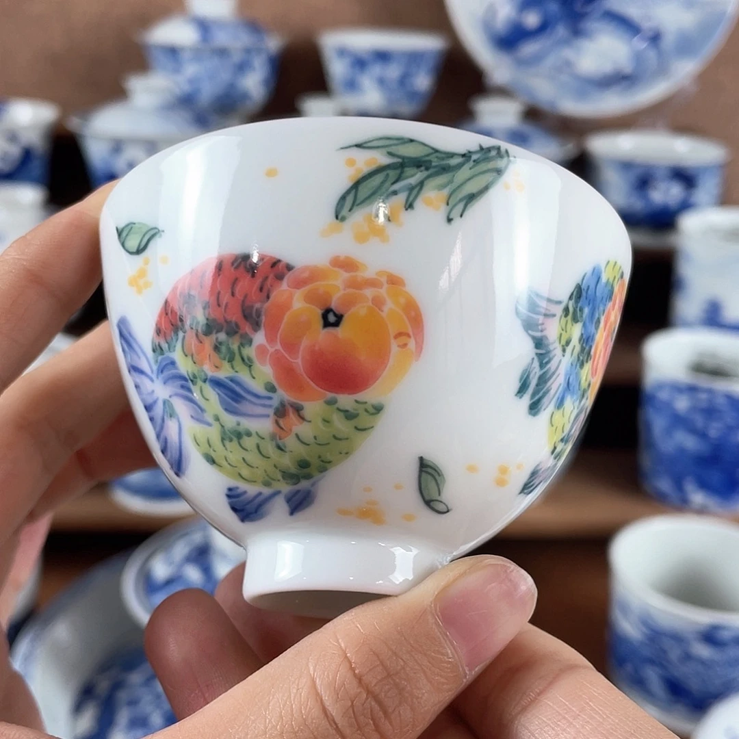 泥藝瓷梦兰寿金鱼鸡心杯